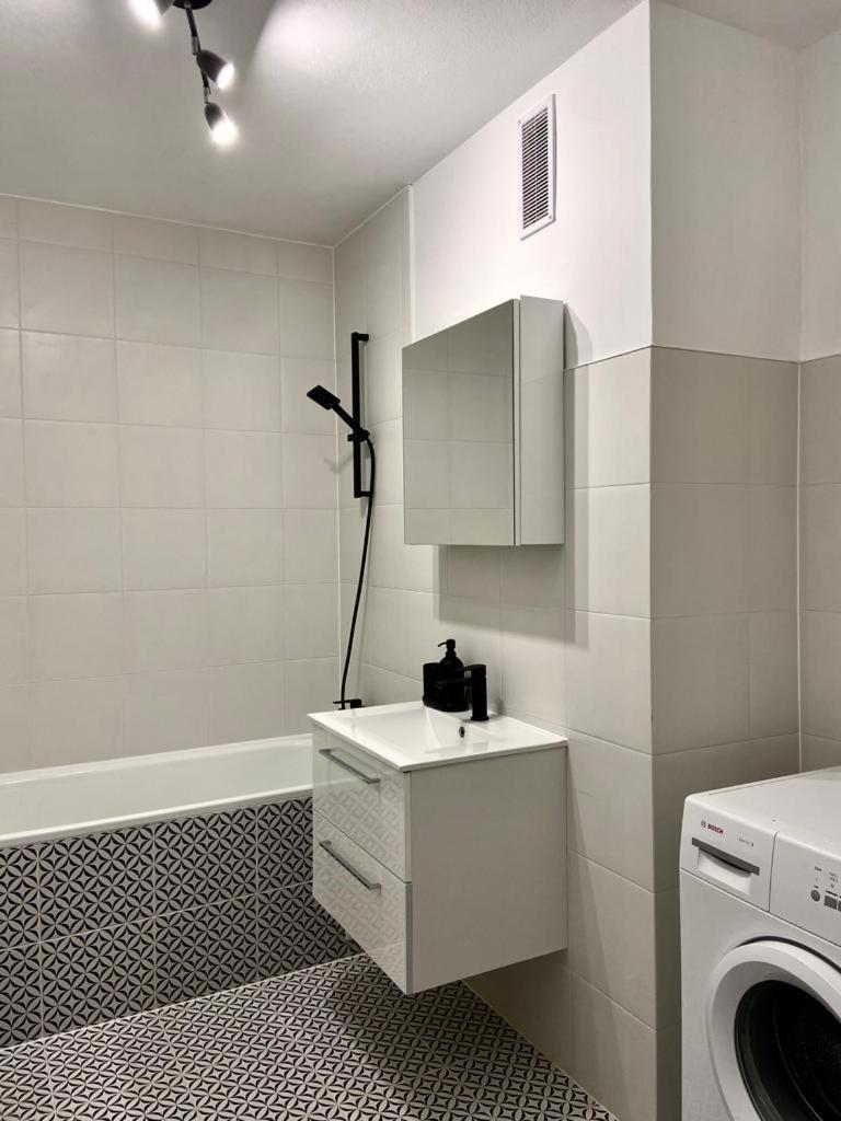 Oomph Warsaw Center Well Designed Apartment With Balcony מראה חיצוני תמונה